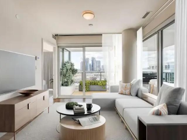 Apartment 2 Bedroom For Rent Toronto ON 3750 ES105110563