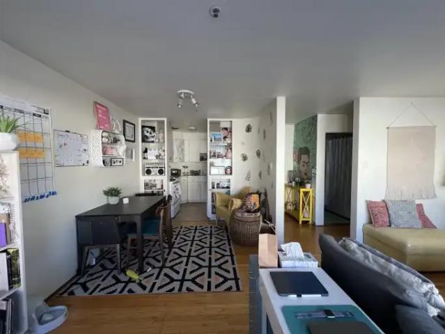 Apartment 2 Bedroom For Rent Vancouver BC 2595 ES105543151