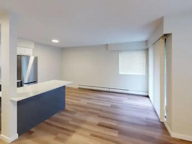 Apartment 2 Bedroom For Rent Vancouver BC 3539 ES105185414