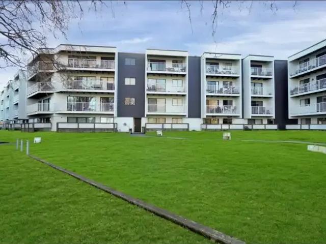 Apartment 2 Bedroom For Rent Victoria BC 2651 ELS104940179