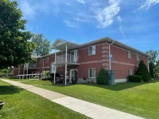 Apartment 2 Bedroom For Rent Wallaceburg ON 1695 ELS97051641