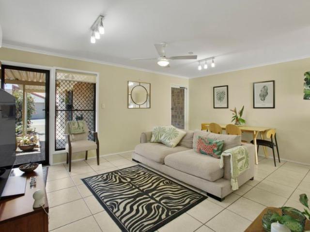Apartment 2 Bedroom For Rent Warana, QLD 720 ES105706972