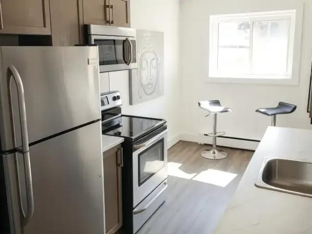 Apartment 2 Bedroom For Rent Waterloo ON 1649 ES103739844
