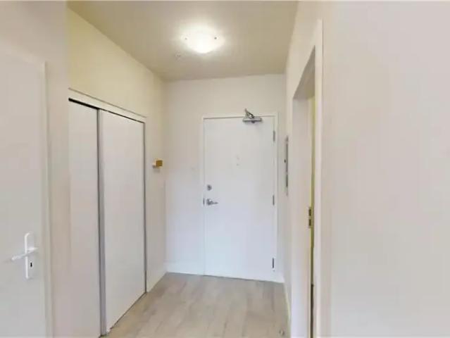 Apartment 2 Bedroom For Rent Waterloo ON 1825 ES105394917