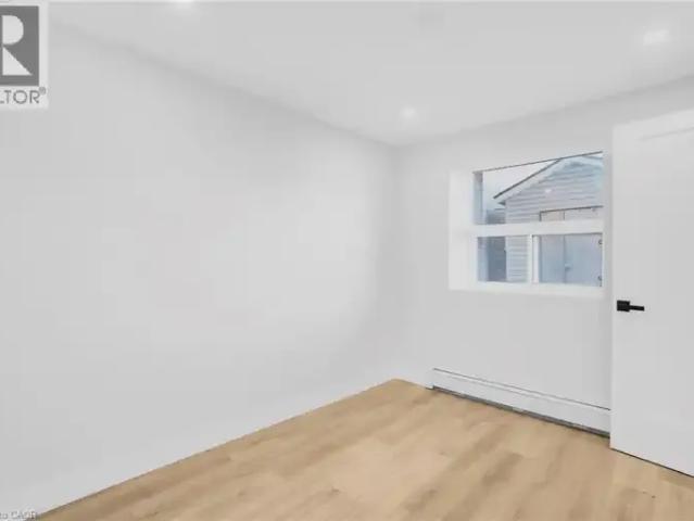 Apartment 2 Bedroom For Rent Welland ON 1895 ES102085932