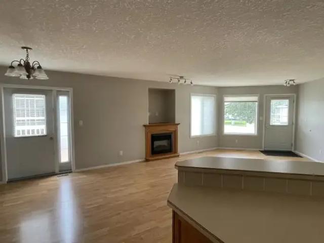 Apartment 2 Bedroom For Rent Wetaskiwin AB 2250 ELS105087829