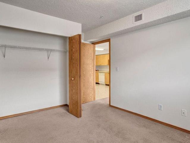 Apartment 2 Bedroom For Rent Winnipeg MB 1535 ES96586298