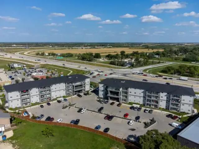 Apartment 2 Bedroom For Rent Winnipeg MB 1726 ES105394072