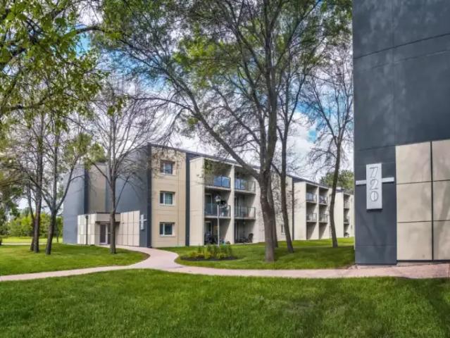 Apartment 2 Bedroom For Rent Winnipeg MB 1340 ES105100524