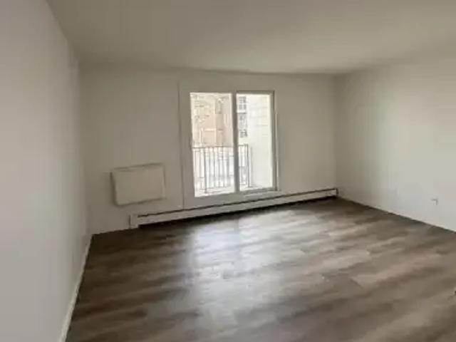 Apartment 2 Bedroom For Rent Winnipeg MB 1390 ES105466534