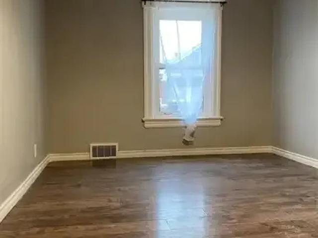 Apartment 2 Bedroom For Rent Windsor ON 1650 ES104711721