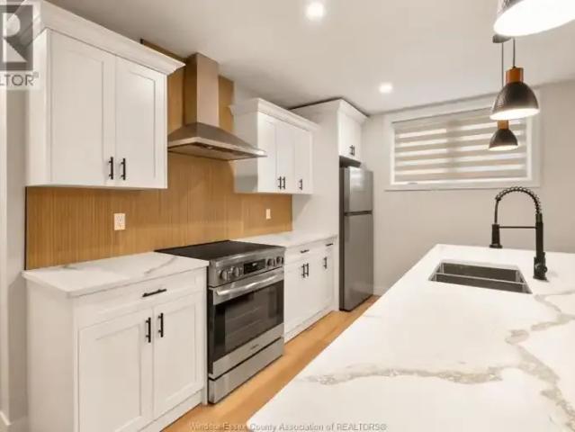 Apartment 2 Bedroom For Rent Windsor ON 2000 ES105309445