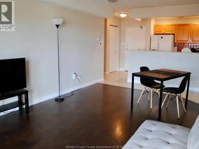 Apartment 2 Bedroom For Rent Windsor ON 2100 ES105410947