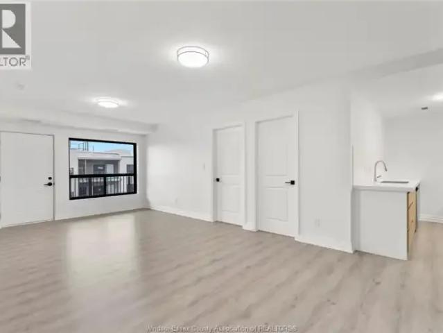 Apartment 2 Bedroom For Rent Windsor ON 2200 ELS101948580