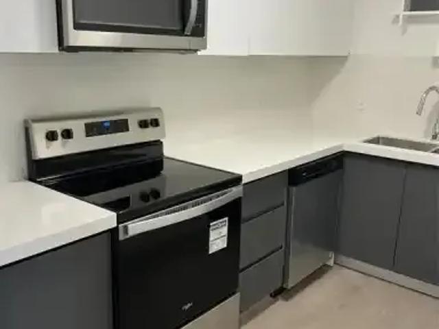 Apartment 2 Bedroom For Rent Windsor ON 2200 ES105327107