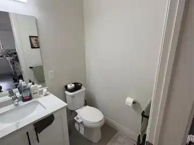 Apartment 2 Bedroom For Rent Windsor ON 2400 ELS104471044