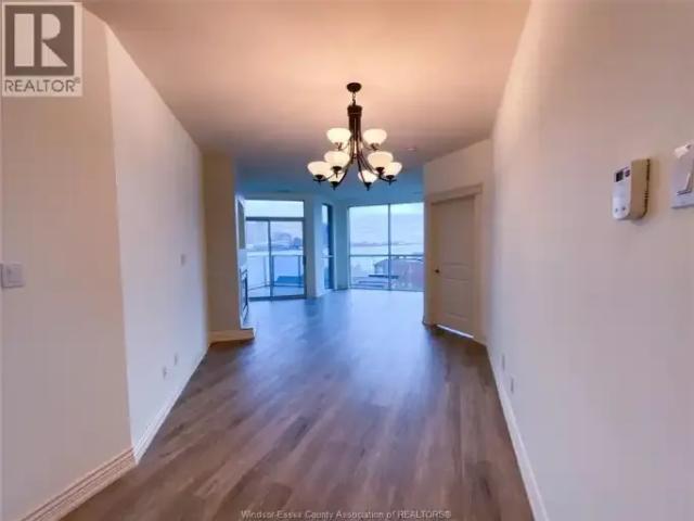 Apartment 2 Bedroom For Rent Windsor ON 2600 ES103695356