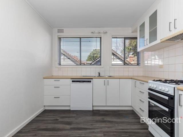 Apartment 2 Bedroom For Rent Windsor VIC ES101581147