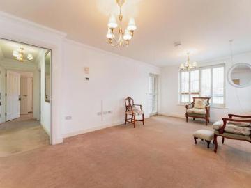 Apartment 2 Bedroom For Sale Cambridge Cambridgeshire 235000 ES100579000