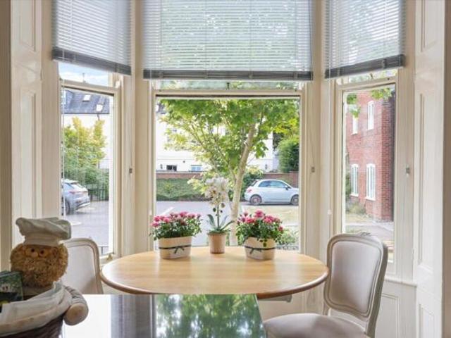Apartment 2 Bedroom For Sale Cheltenham Gloucestershire 450000 ES101351885