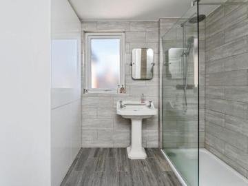 Apartment 2 Bedroom For Sale Conwy Conwy 169950 ES101678719
