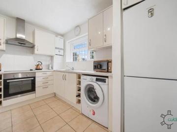 Apartment 2 Bedroom For Sale Enfield Greater London 300000 ES101677867