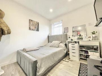Apartment 2 Bedroom For Sale Epping Forest Great London 299995 ES101025627