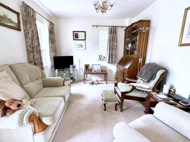 Apartment 2 Bedroom For Sale Hampshire Hampshire 350000 ES100685375