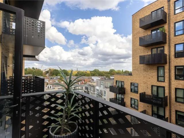 Apartment 2 Bedroom For Sale Hanwell London 622500 ES102596421