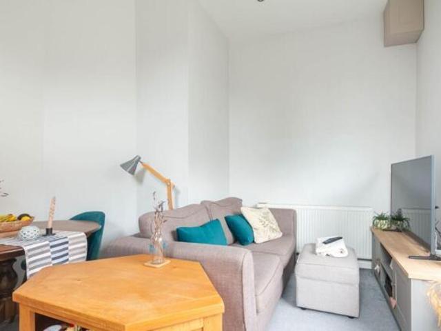 Apartment 2 Bedroom For Sale Keighley Bradford 156800 ES100685108