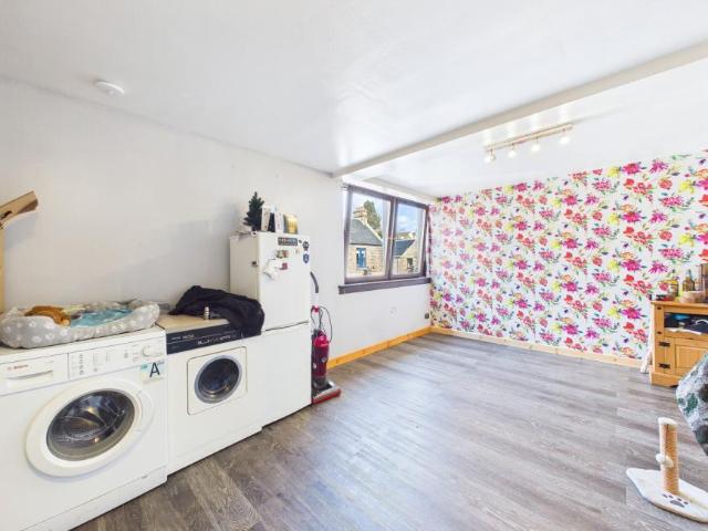 Apartment 2 Bedroom For Sale Kingussie Kingussie 115000 ES100631857