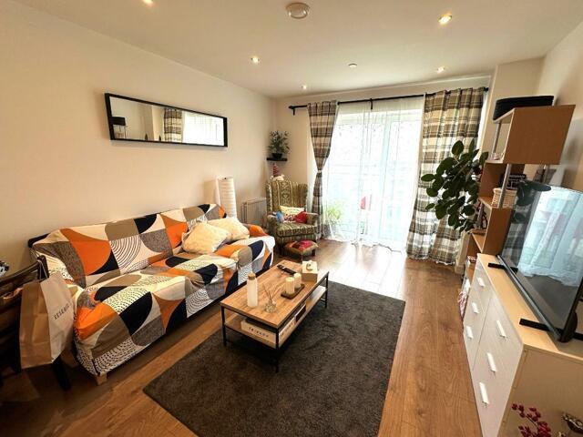 Apartment 2 Bedroom For Sale Luton Luton 275000 ES100456371