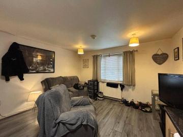 Apartment for sale in Kirkby Liverpool - Equipped kitchen