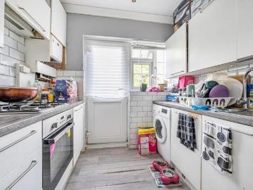 Apartment 2 Bedroom For Sale London Greater London 255000 ES101678921