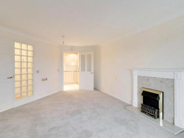 Apartment 2 Bedroom For Sale Surrey Surrey 425000 ES100881504