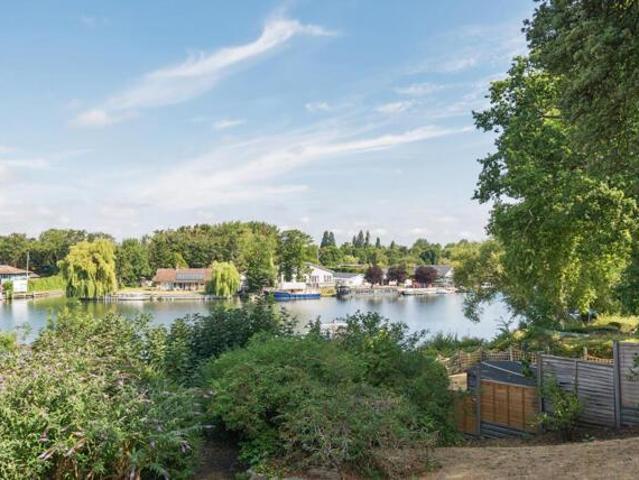 Apartment 2 Bedroom For Sale Surrey Surrey 425000 ES101059801