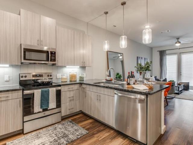 apartment 2 bedroom, Grapevine TX 76051 DS77110745
