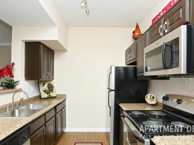 apartment 2 bedroom, Houston TX 77042 DLS77321940