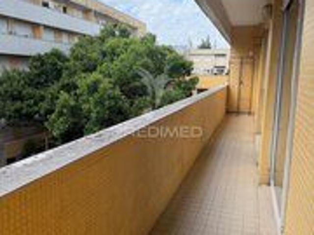Apartment 2 bedrooms for rent São Victor Braga garage, balcony, kitchen