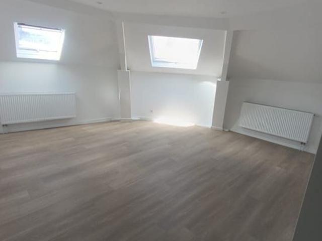 Apartment 2 bedrooms fully renovated