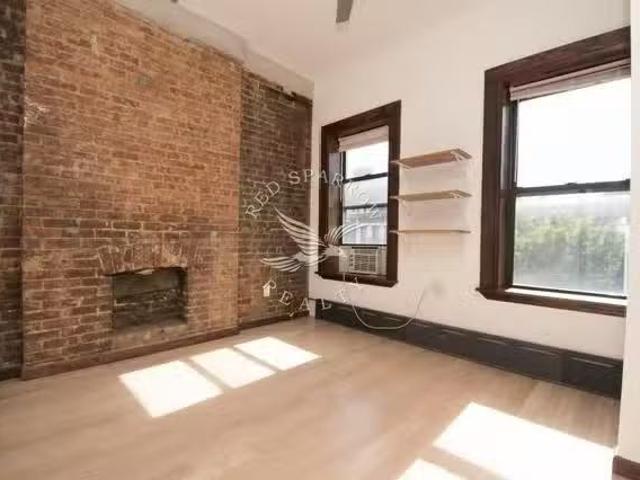 Apartment 2 bedrooms in Harlem East