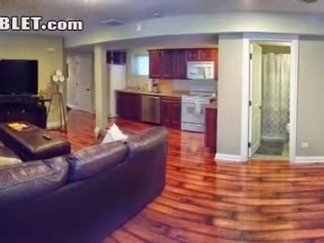 Apartment 2 bedrooms in Logan Square