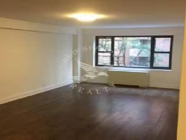 Apartment 2 bedrooms in Midtown East