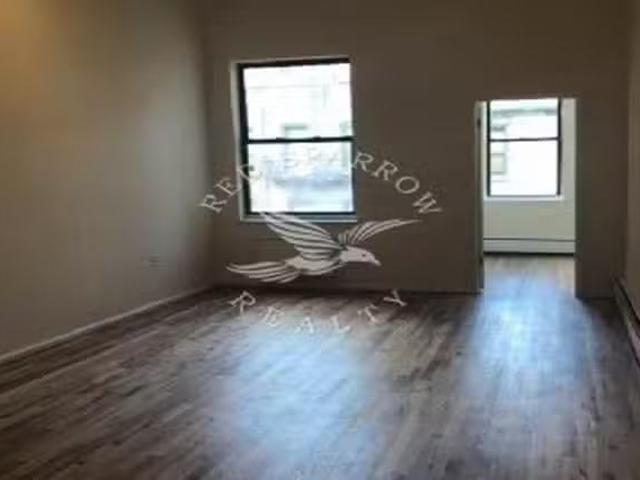 Apartment 2 bedrooms in Midtown West