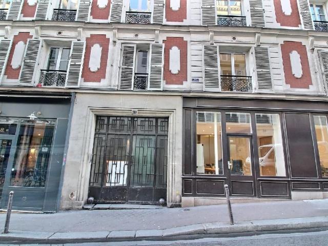 Apartment 2 rooms 42m² Martyrs Saint Georges