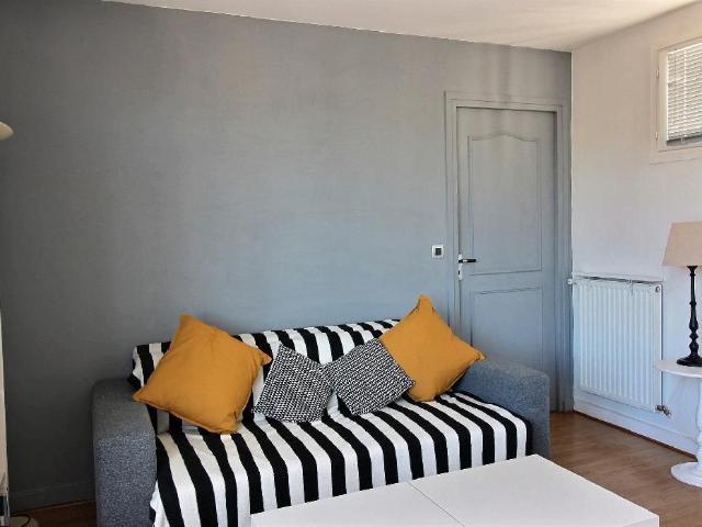 Apartment 2 rooms 53 sqm Portes de Versailles