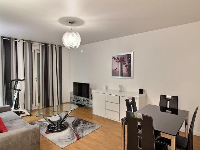 Apartment 2 rooms Porte Maillot Etoile