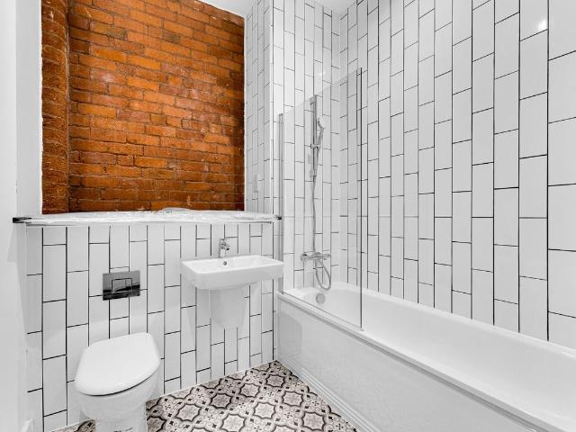 Apartment 33, 7 Cotton Gardens, Bolton BL1, 1 bed flat to rent, £850 pcm | PrimeLocation