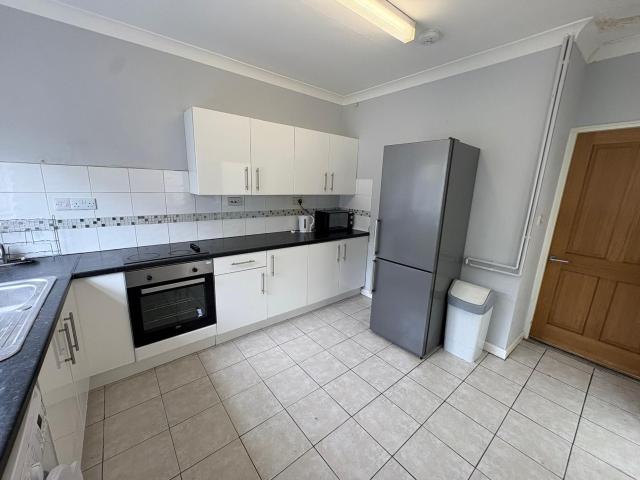 apartment 38 Glanbrydan Avenue, Swansea