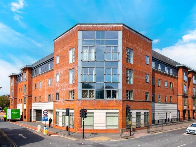 Apartment 7, 44 Greetwell Gate, Lincoln 2 bed apartment to rent £1,300 pcm £300 pw